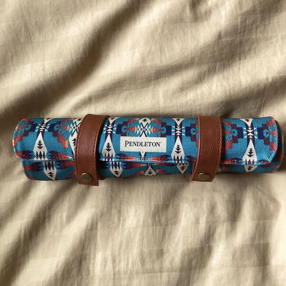 PENDLETON TRAVEL BACKGAMMON, New without tags.